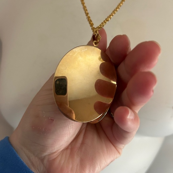 luxury large Elegant Gold Pendant Necklace 24 inches 😊 - Picture 5 of 7